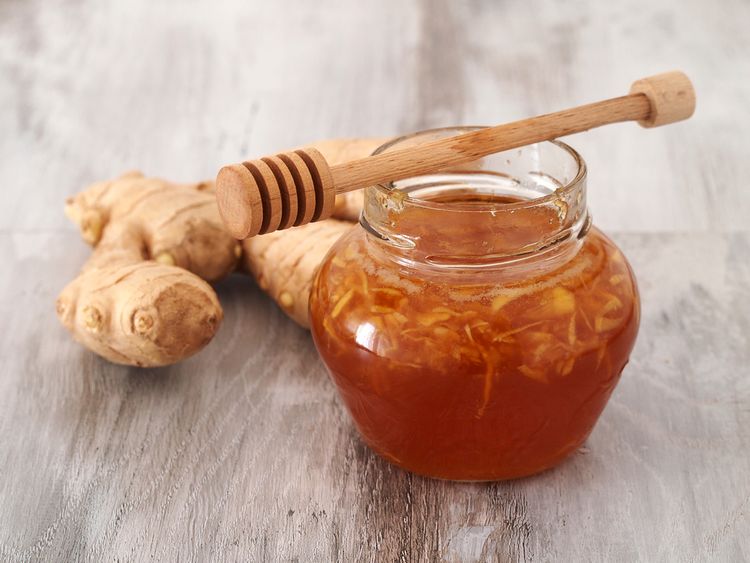 Domácí recept na medově-zázvorový sirup s citronem