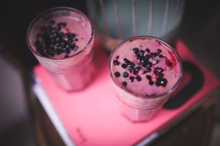 Jogurtový nápoj s borůvkami s obsahem kyseliny listové