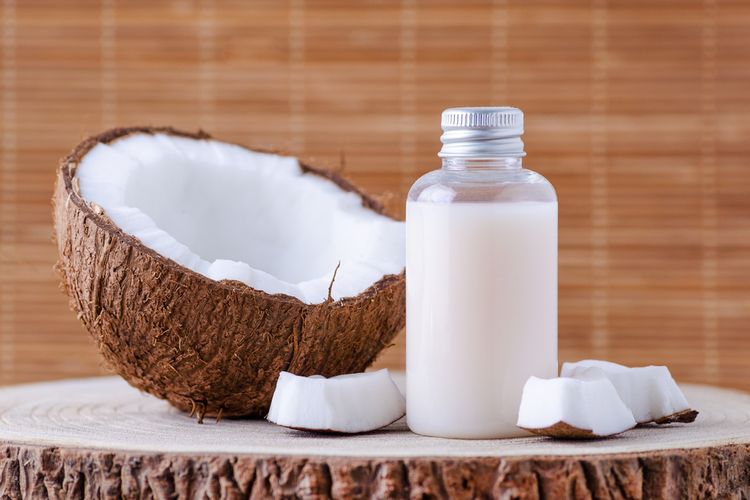 Šampon s obsahem kokosového mléka