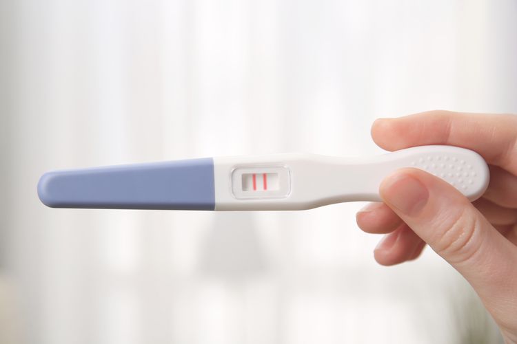Dvě čárky na těhotenském testu