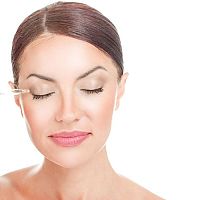 Nejlepší sérum na růst řas? Recenze chválí Vichy