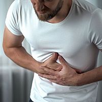 Léky na žaludeční vředy na domácí léčbu. Sledujte příznaky a udělejte si test